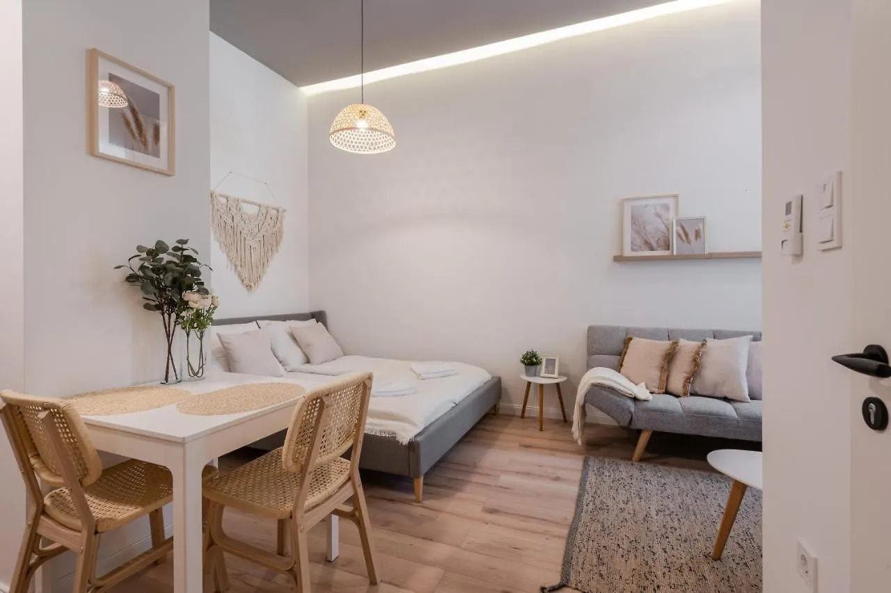 A62 - Akacfa Street Central Residence - Best Location By Bqa Βουδαπέστη