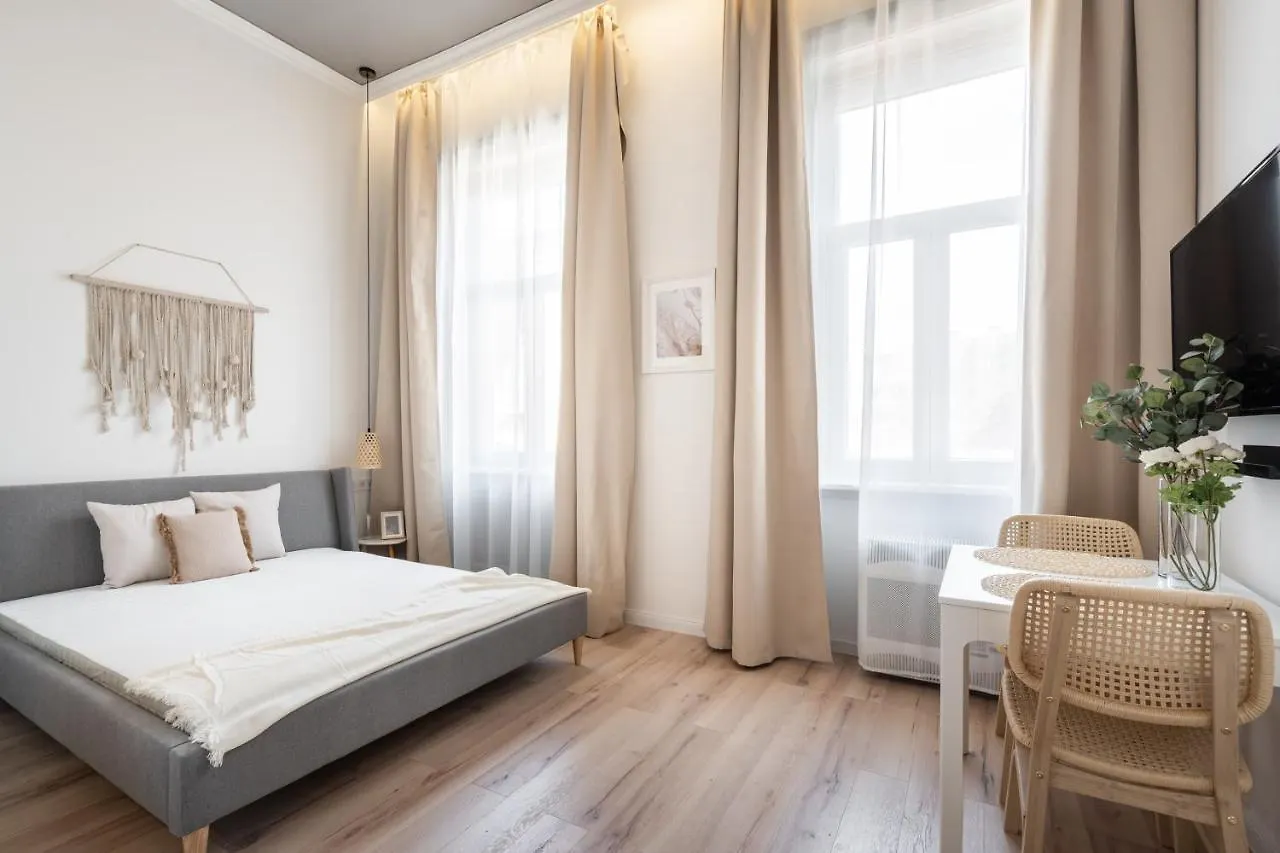 A62 - Akacfa Street Central Residence - Best Location By Bqa Budapest 0*,